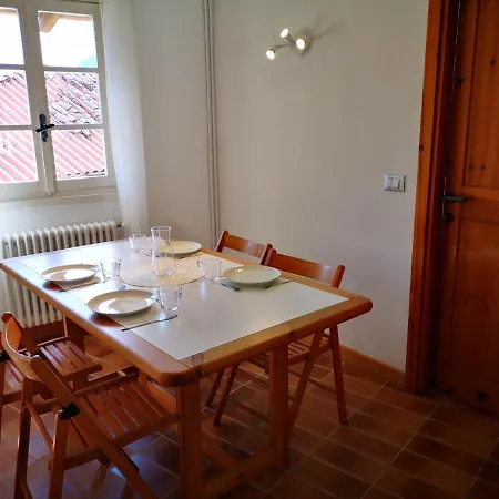 Stunning Como Lake View レンノ